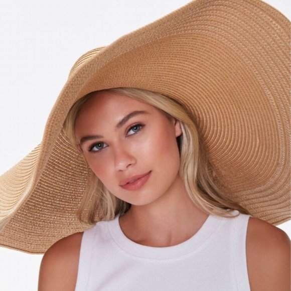 floppy oversized beach hat - Picture 2 of 2